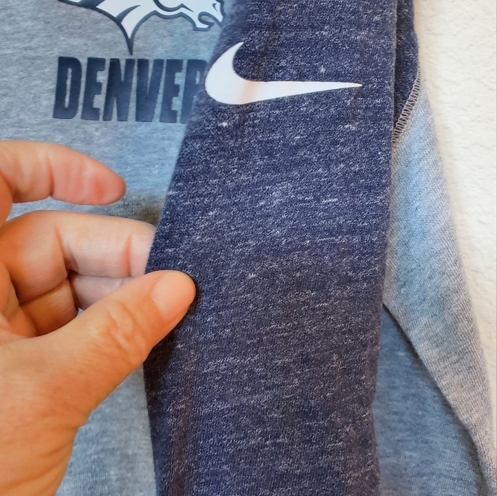 NFL Denver Broncos L/S Nike tee - Picture 2 of 5